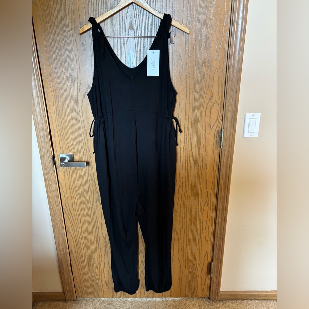 Ingrid & Isabel Black Sleeveless Jumpsuit Relaxed Fit